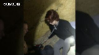 컨테이너에서 두 달 동안 목줄에 묶인 채 성폭행 당한 여성 구출